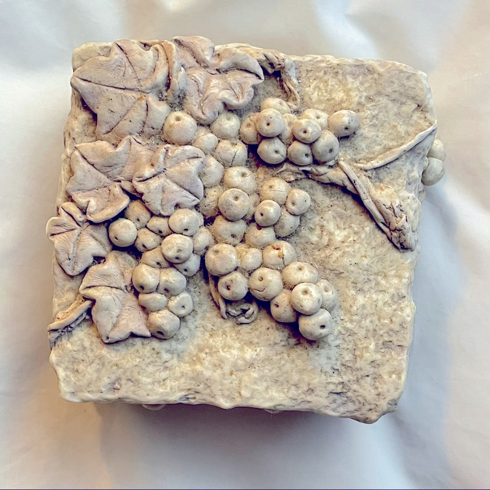 Grapevine Accent Resin Trinket Box 4” Square by GANZ Masterpiece